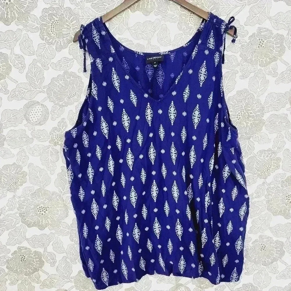 Lane Bryant Printed V neck Tank Top 22 - Picture 1 of 7